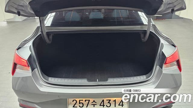 Hyundai Avante гибрид (CN7) Modern, 2022 20