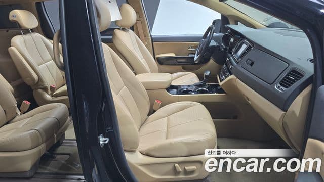 Kia The / новый New Carnival Special, 2019 10