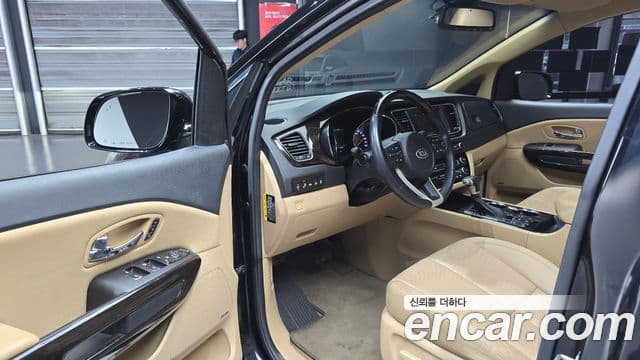 Kia The / новый New Carnival Special, 2019 11