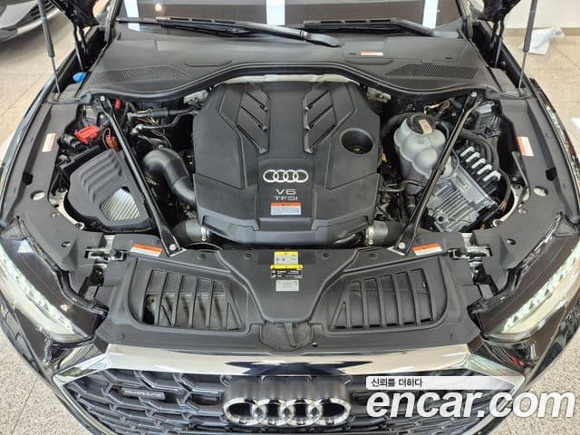 Audi A8 (D5) 55 TFSI Quattro Premium LWB, 2023 6