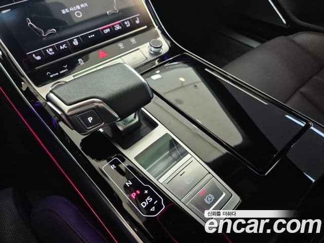 Audi A8 (D5) 55 TFSI Quattro Premium LWB, 2023 9