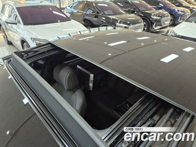 Audi A8 (D5) 55 TFSI Quattro Premium LWB, 2023 20