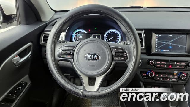Kia Niro Luxury, 2017 13