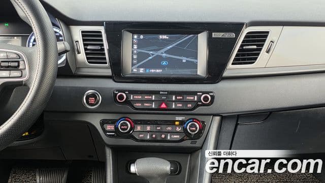 Kia Niro Luxury, 2017 14