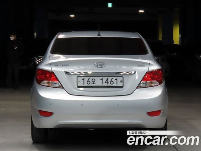 Hyundai Accent(новый кузов / новое поколение) Modern, 2015 3