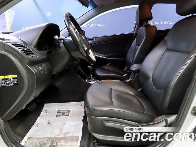 Hyundai Accent(новый кузов / новое поколение) Modern, 2015 6