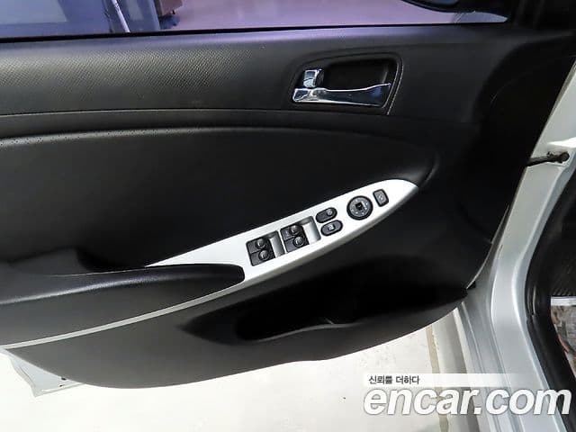 Hyundai Accent(новый кузов / новое поколение) Modern, 2015 14