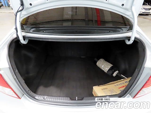 Hyundai Accent(новый кузов / новое поколение) Modern, 2015 18