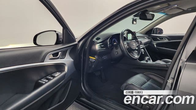 Genesis G70 Supreme, 2018 10