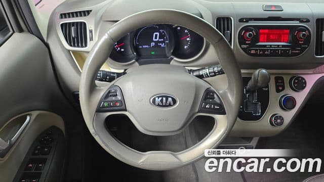 Kia Ray Luxury, 2013 13