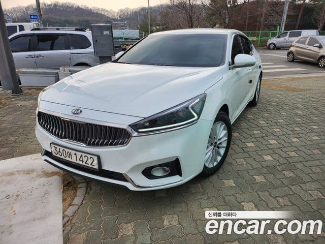 Kia All New K7 Deluxe, 2017 1