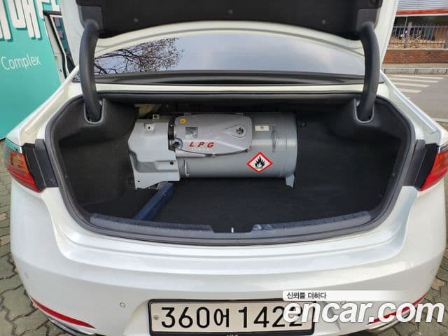 Kia All New K7 Deluxe, 2017 19