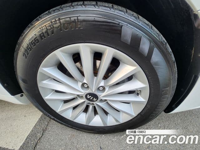 Kia All New K7 Deluxe, 2017 20