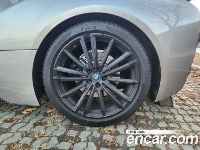 BMW i8 Roadster, 2019 все фото