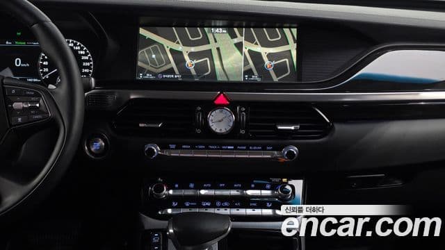 Genesis EQ900 Prestige, 2016 14