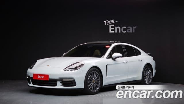 Porsche Panamera (971), 2018 1