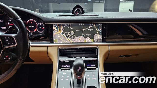 Porsche Panamera (971), 2018 14