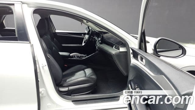 Kia K5 3세대 Standard, 2021 11