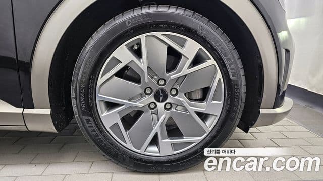 Genesis GV60 Standard, 2022 все фото