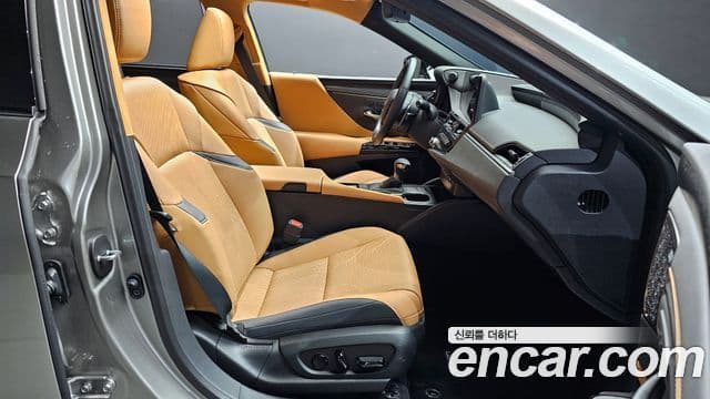 Lexus ES300h 7세대 Executive, 2026 10