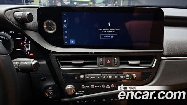 Lexus ES300h 7세대 Executive, 2026 14