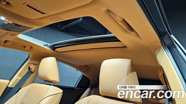 Lexus ES300h 7세대 Executive, 2026 18