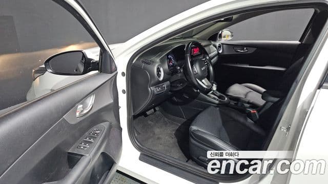 Kia The / новый New K3 2세대 Trendy, 2022 все фото