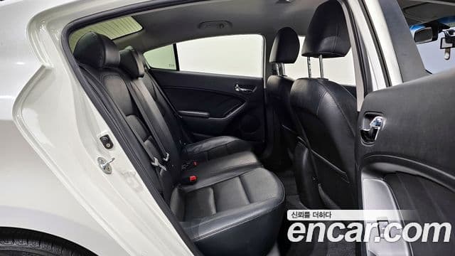 Kia K3 Noblesse, 2013 12