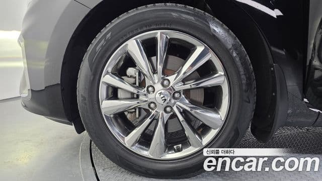 Kia The / новый New Carnival Prestige, 2020 все фото