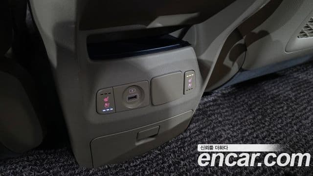 Kia The / новый New Carnival Prestige, 2020 19