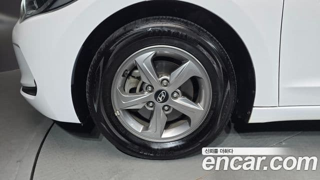 Hyundai Avante AD 1.6 GDI Smart, 2016 все фото