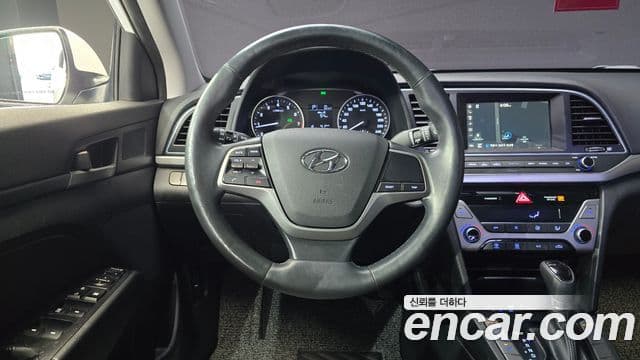 Hyundai Avante AD 1.6 GDI Smart, 2016 13