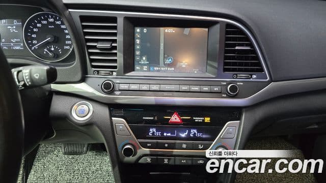 Hyundai Avante AD 1.6 GDI Smart, 2016 14