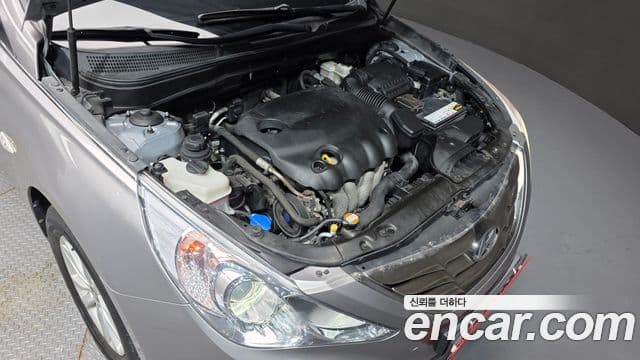 Hyundai YF Sonata Luxury, 2011 6