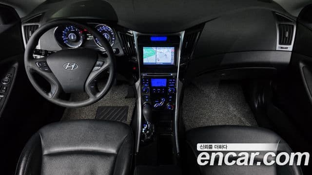 Hyundai YF Sonata Luxury, 2011 7