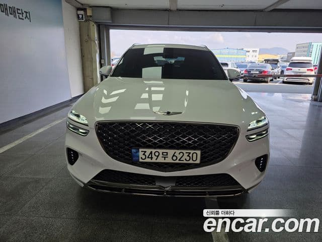 Genesis GV70, 2021 3