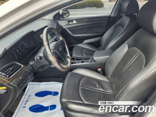 Hyundai LF Sonata LPI Modern(для людей с инвалидностью), 2016 10