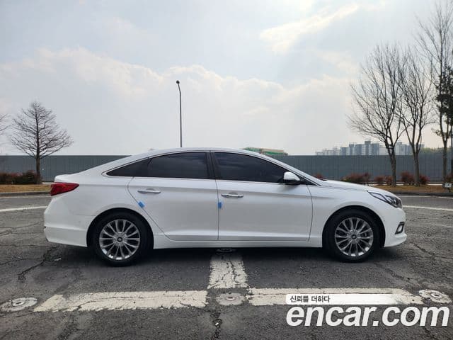 Hyundai LF Sonata LPI Modern(для людей с инвалидностью), 2016 13