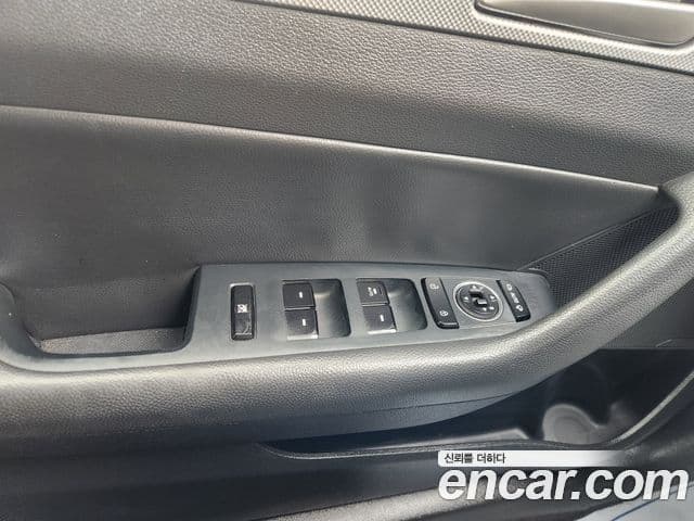 Hyundai LF Sonata LPI Modern(для людей с инвалидностью), 2016 19