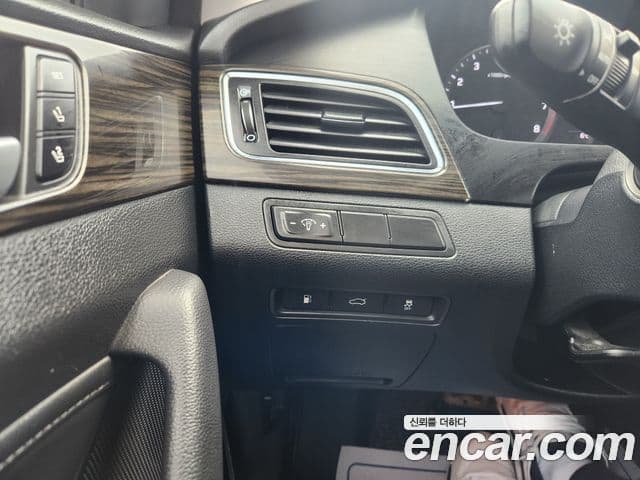 Hyundai LF Sonata LPI Modern(для людей с инвалидностью), 2016 20