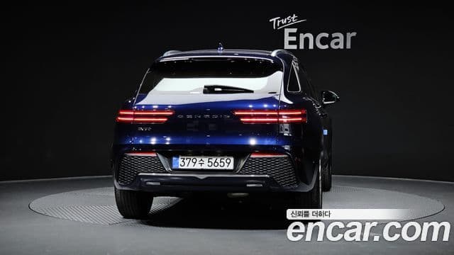 Genesis GV70, 2021 4