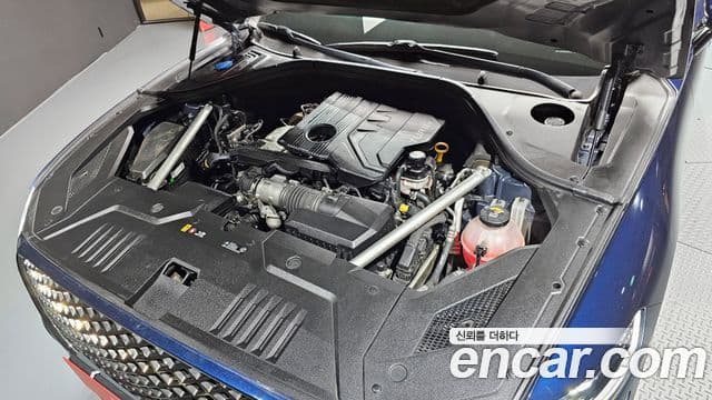 Genesis GV70, 2021 6