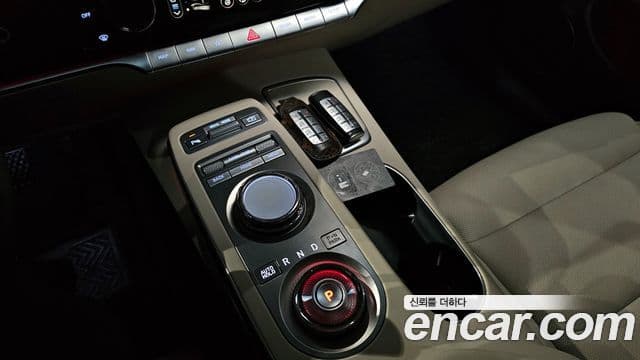 Genesis GV70, 2021 9