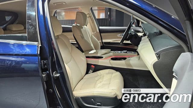 Genesis GV70, 2021 10