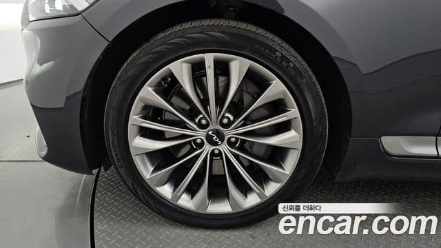 Kia The / новый New K9 2세대 Platinum, 2022 все фото