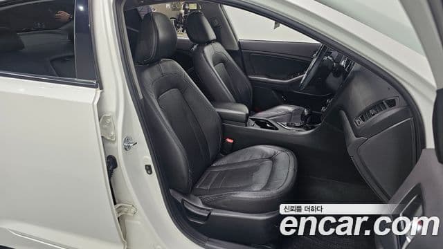 Kia K5 Prestige, 2012 11