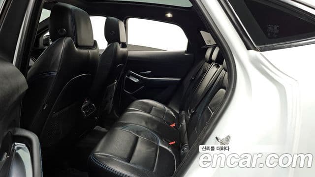 Jaguar E-PACE P250 R-Dynamic SE, 2018 12