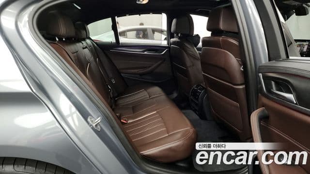 BMW 5시리즈 (G30) 523d M Sport, 2023 11
