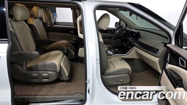 Kia Carnival 4세대 Signature, 2023 11