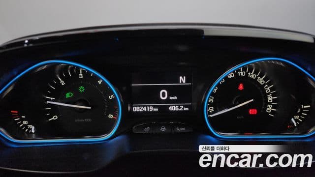 Peugeot 2008 1.6 BlueHDi Allure GC, 2017 8